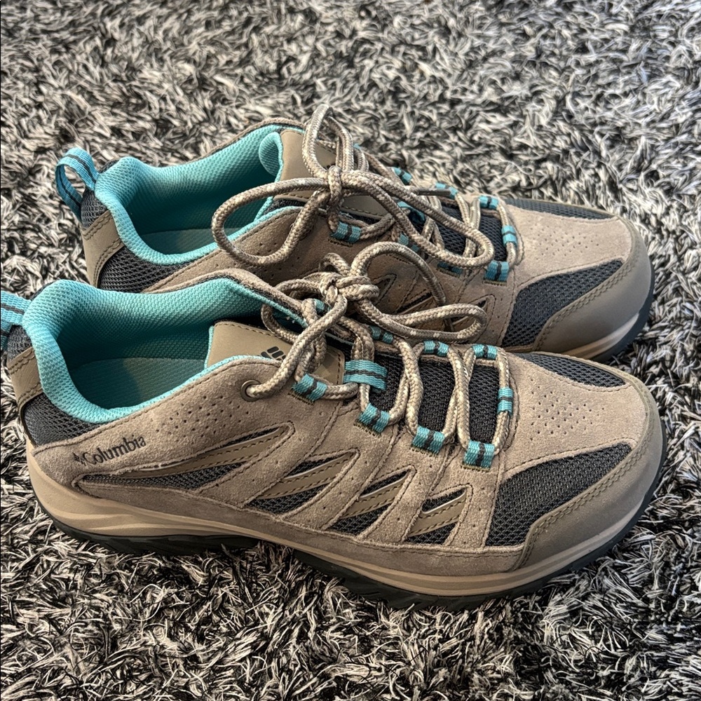 NEW Columbia Women’s Crestwood Hiking Shoe Suede Upper Graphite Grey 8.5W wide